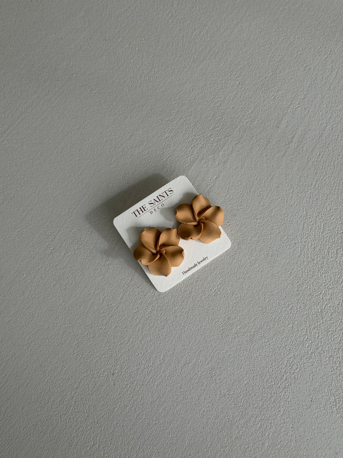 Orecchini frangipane