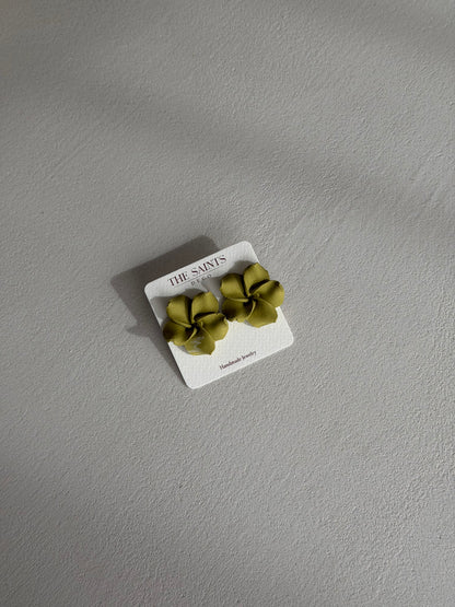 Orecchini frangipane
